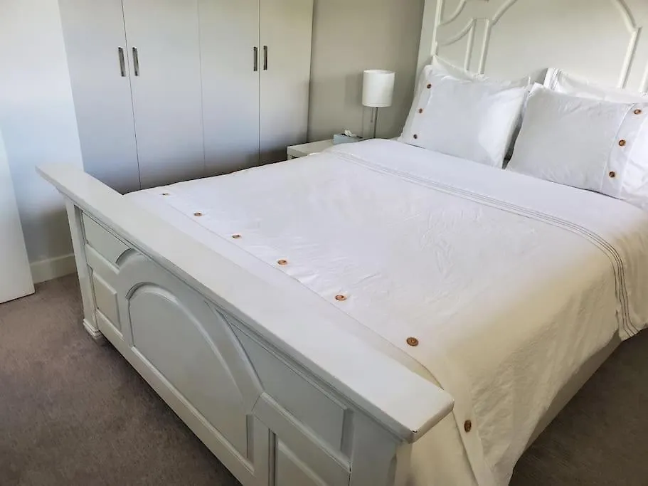 Stunning 1 Bedroom Condo In Calgary With Riverview 0*,  Canadá